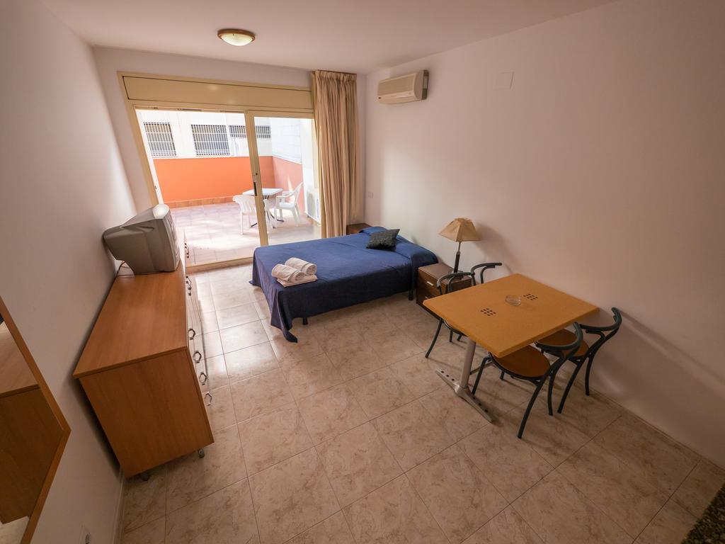 Apartaments Ar Easy Santa Anna II 료렛 드 마르 외부 사진