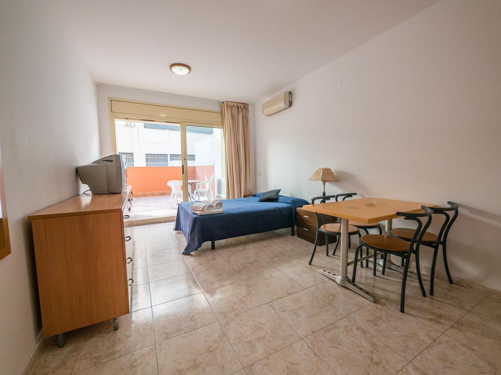 Apartaments Ar Easy Santa Anna II 료렛 드 마르 외부 사진