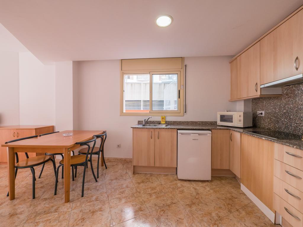 Apartaments Ar Easy Santa Anna II 료렛 드 마르 외부 사진
