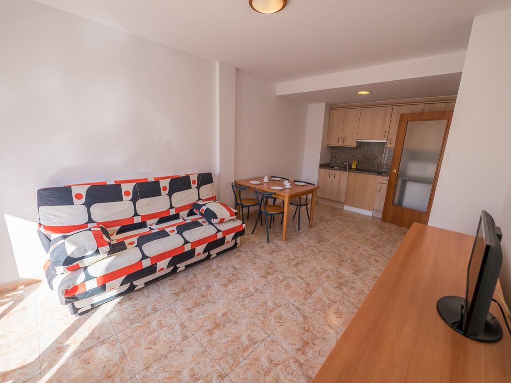 Apartaments Ar Easy Santa Anna II 료렛 드 마르 외부 사진